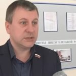 Денис Хлыстун: «Я свободен!» Депутаты-единороссы бегут из партии