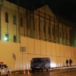 В СИЗО Ульяновска заключенные устроили бунт. Громят камеры