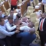 Председатель бюджетного комитета Александр Чепухин устроил мордобой в стенах областного парламента