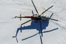 Вертолет Ми-8 совершил жесткую посадку на лед реки в Ульяновской области